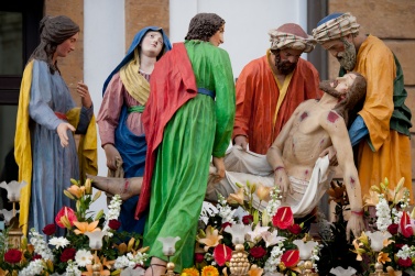 In Caltanisetta the procession of the Vare, on Holy Thursday, before Easter Sunday is very much followed and heard.