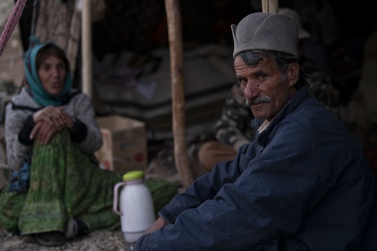 Alì mi ha raccontato che ha sempre vissuto in una tenda, è nato in una tenda, suo figlio Bahman è nato durante la transumanza.